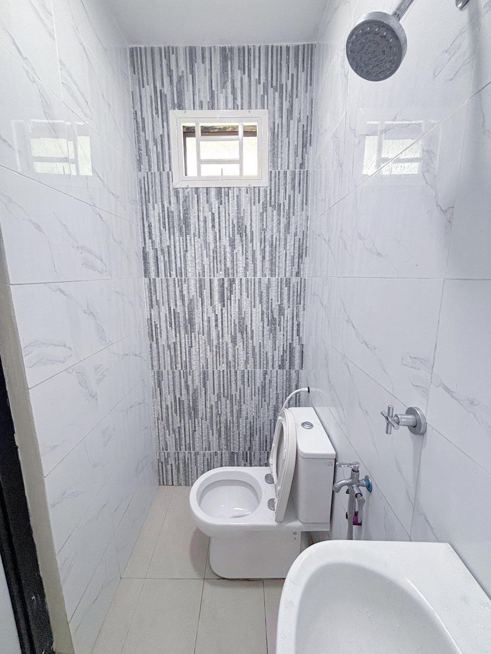 6273948064494063766_121